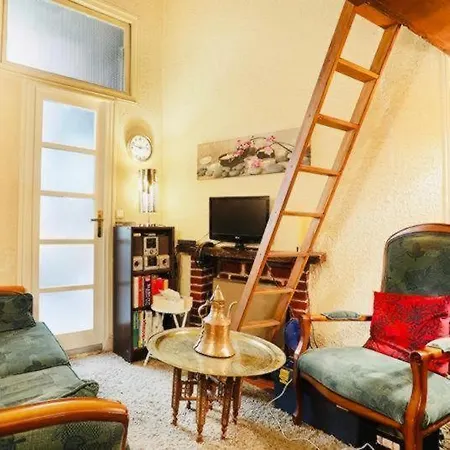 A Cozy Parisian Nest By Notre Dame Παρίσι