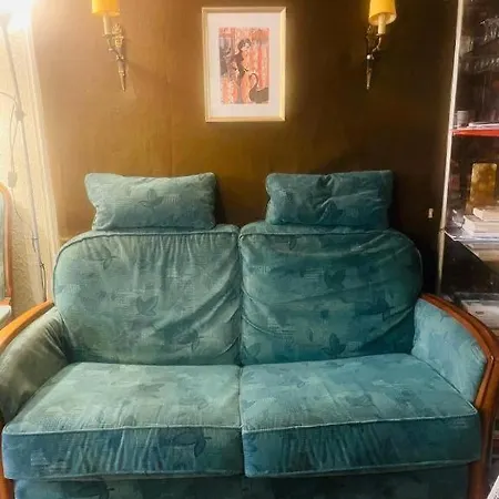 A Cozy Parisian Nest By Notre Dame Διαμέρισμα